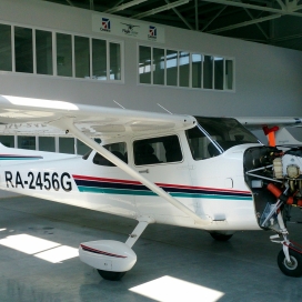 Обслуживание самолёта Cessna